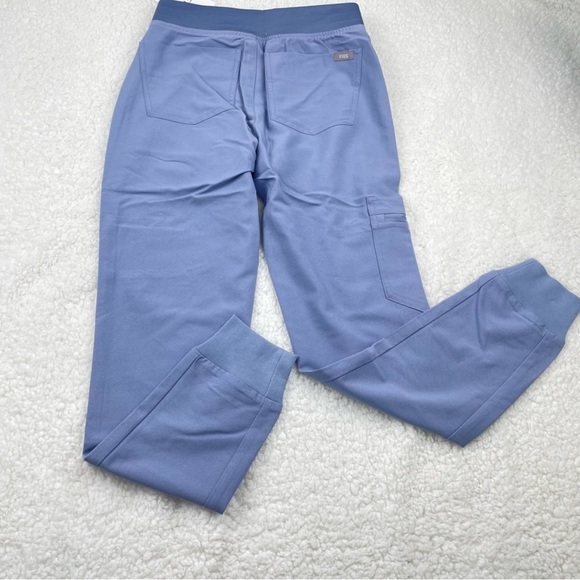 NWT FIGS Zamora 2.0 Jogger Scrub Pants XXS Blue FIONx Cargo Medical Uniform - Picture 5 of 12